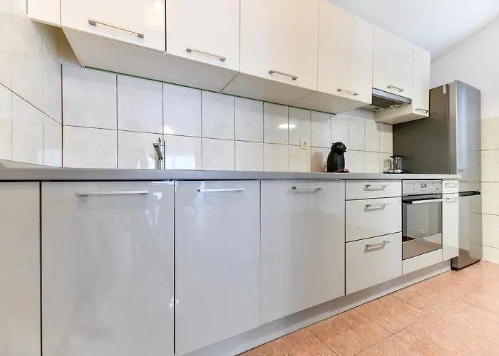 White Hill 자다르