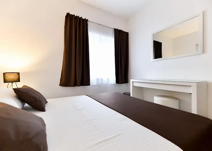 White Hill 자다르