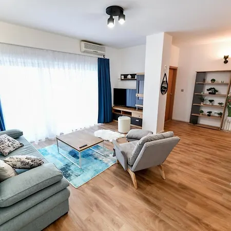 White Hill Apartment